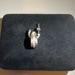 David Yurman Sterling Silver Huggie earrings with diamonds